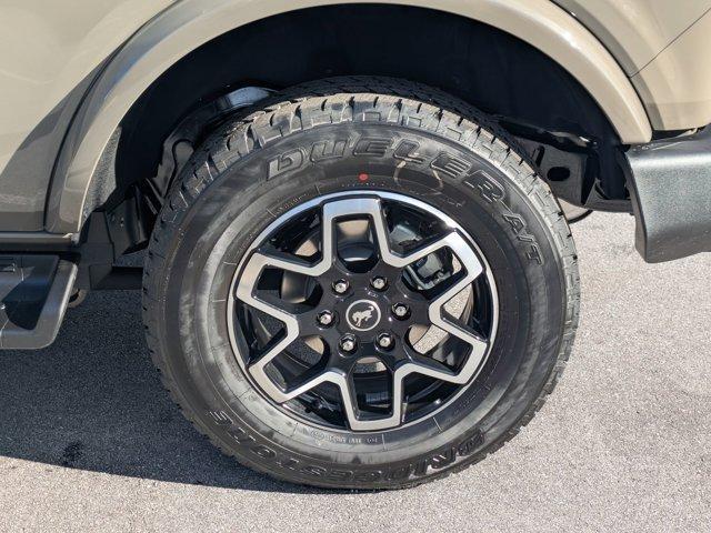 new 2025 Ford Bronco car, priced at $51,737