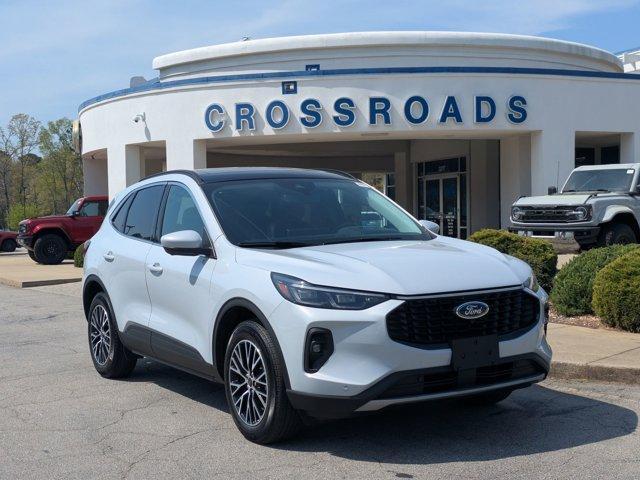 used 2025 Ford Escape car, priced at $30,495
