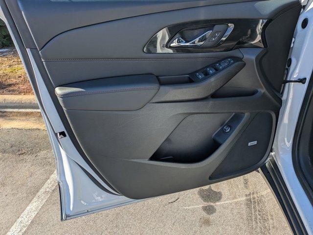 used 2023 Chevrolet Traverse car, priced at $33,495