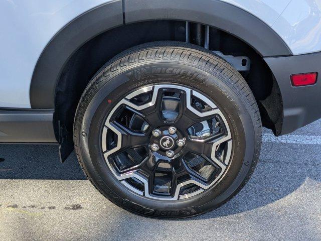 new 2025 Ford Bronco Sport car, priced at $33,777