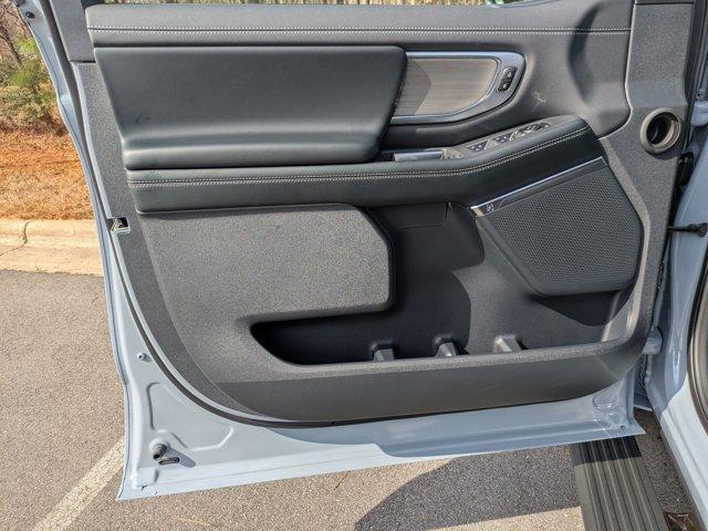 new 2026 Ford Expedition car, priced at $81,292