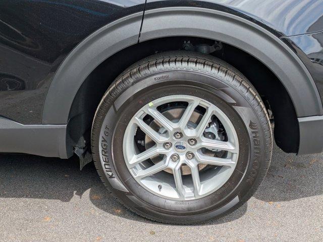 new 2026 Ford Explorer car, priced at $41,912