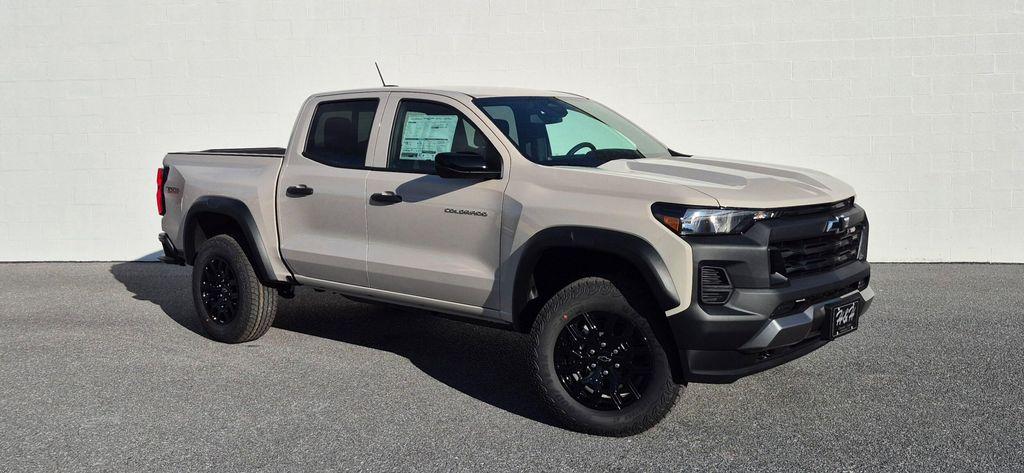new 2026 Chevrolet Colorado car, priced at $45,435