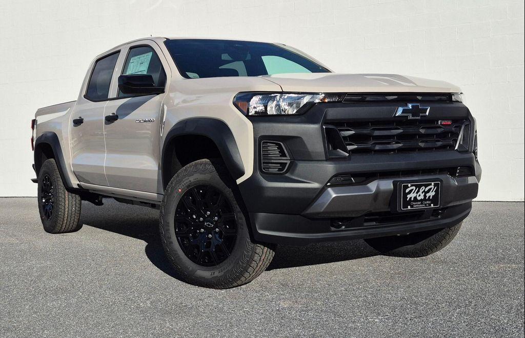 new 2026 Chevrolet Colorado car, priced at $45,435