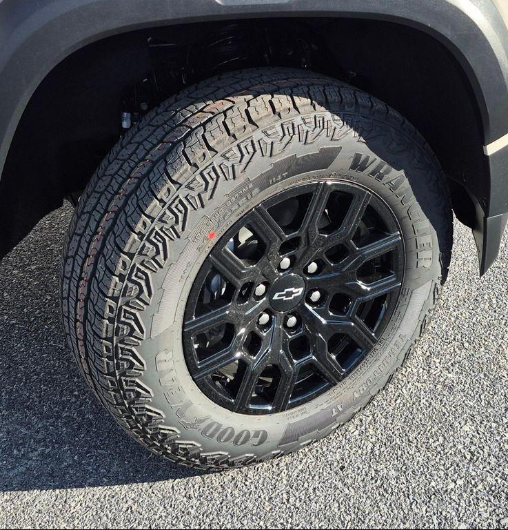 new 2026 Chevrolet Colorado car, priced at $45,435