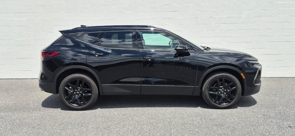 used 2024 Chevrolet Blazer car, priced at $31,900