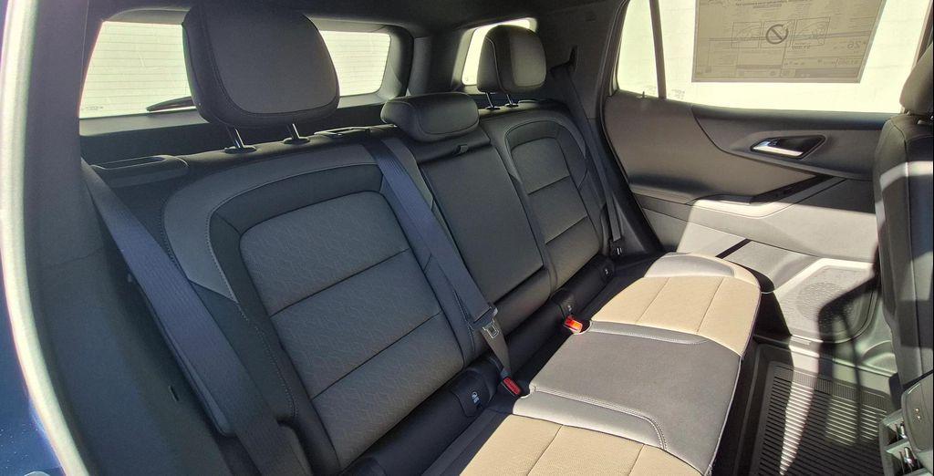 new 2026 Chevrolet Equinox car, priced at $36,180