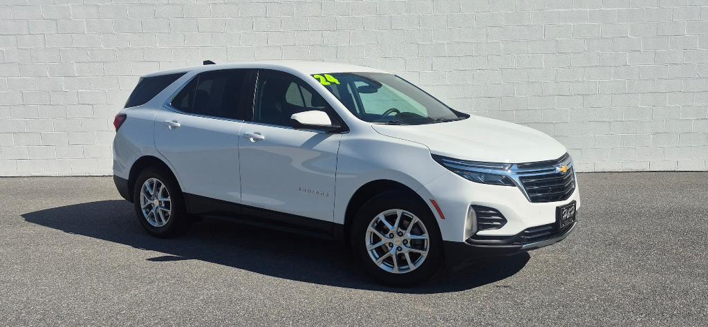 used 2024 Chevrolet Equinox car, priced at $26,500