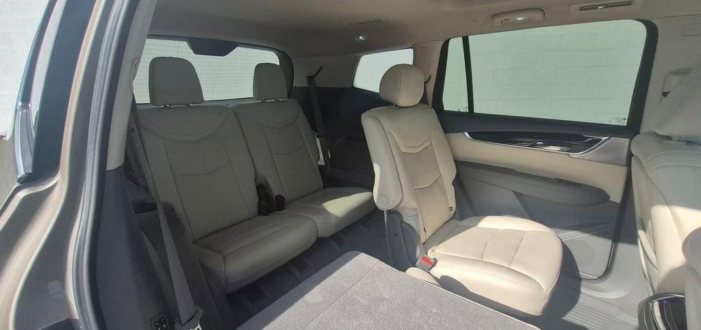 used 2023 Cadillac XT6 car, priced at $37,500