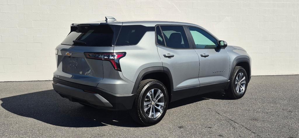 new 2026 Chevrolet Equinox car, priced at $33,780