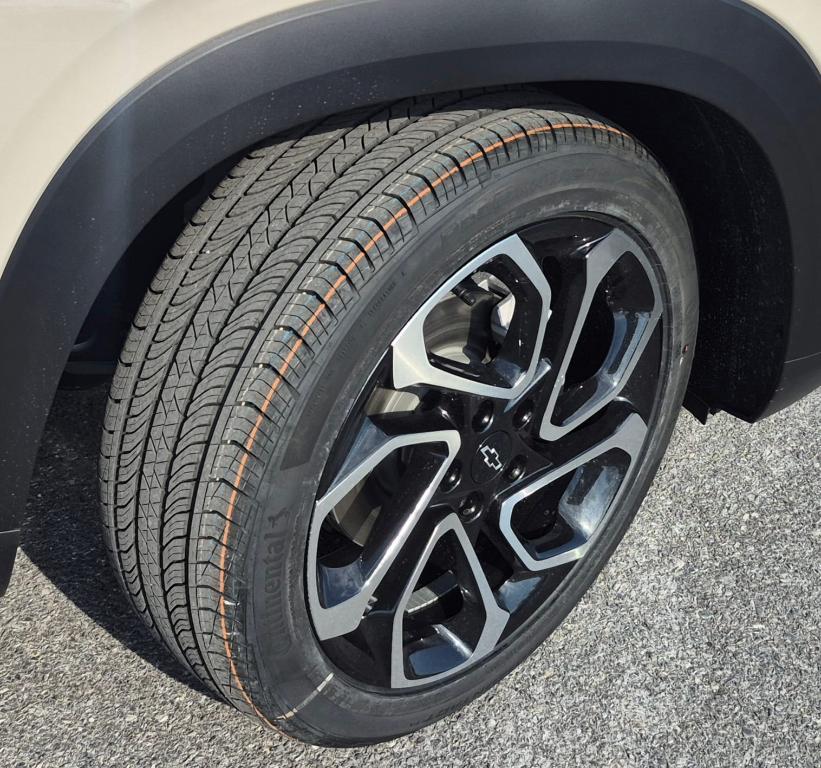 new 2026 Chevrolet Trax car, priced at $28,425