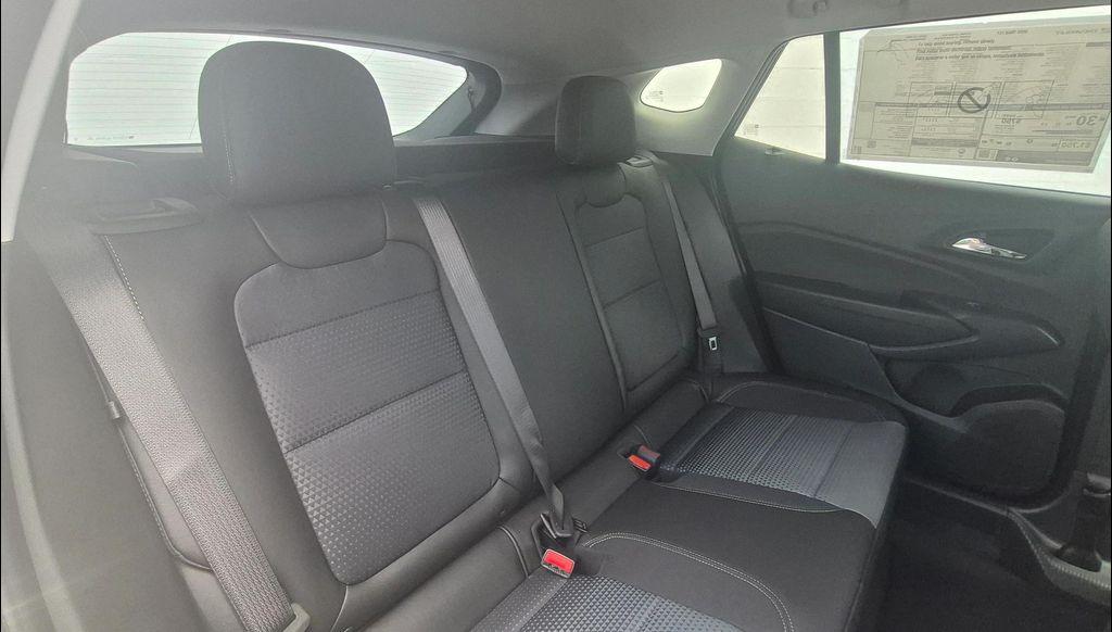new 2025 Chevrolet Trax car, priced at $25,525