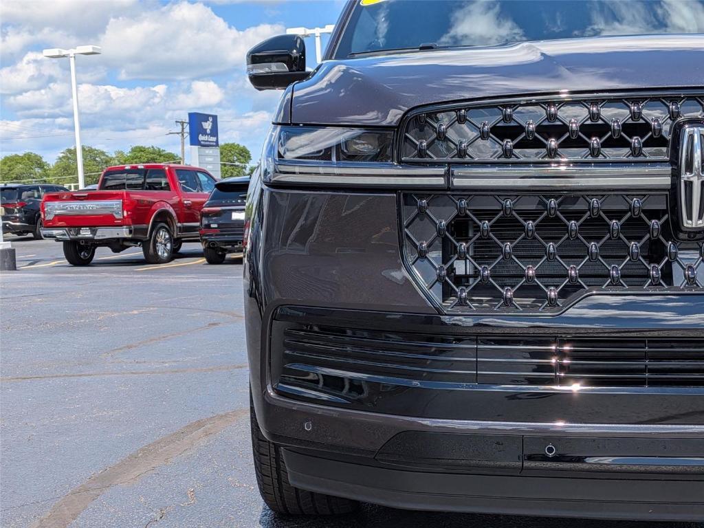 new 2026 Lincoln Navigator car, priced at $106,700