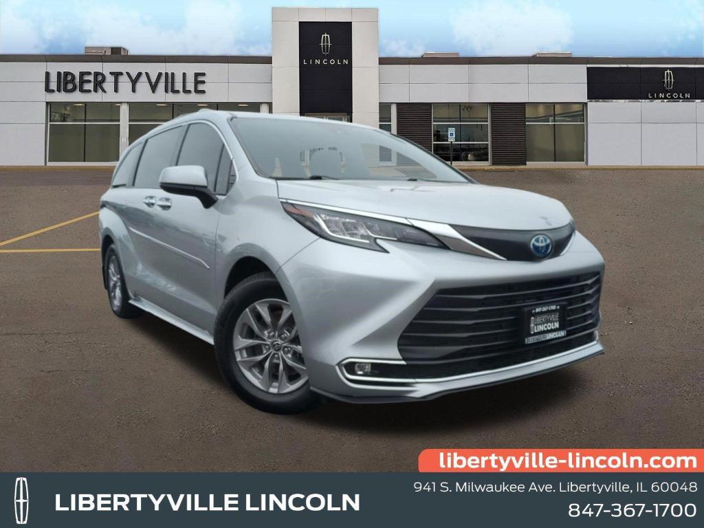 used 2022 Toyota Sienna car, priced at $37,400