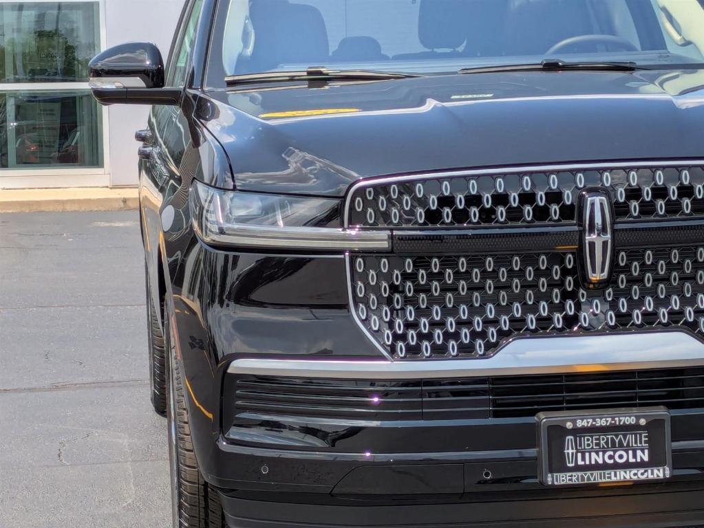 new 2025 Lincoln Navigator car, priced at $96,280