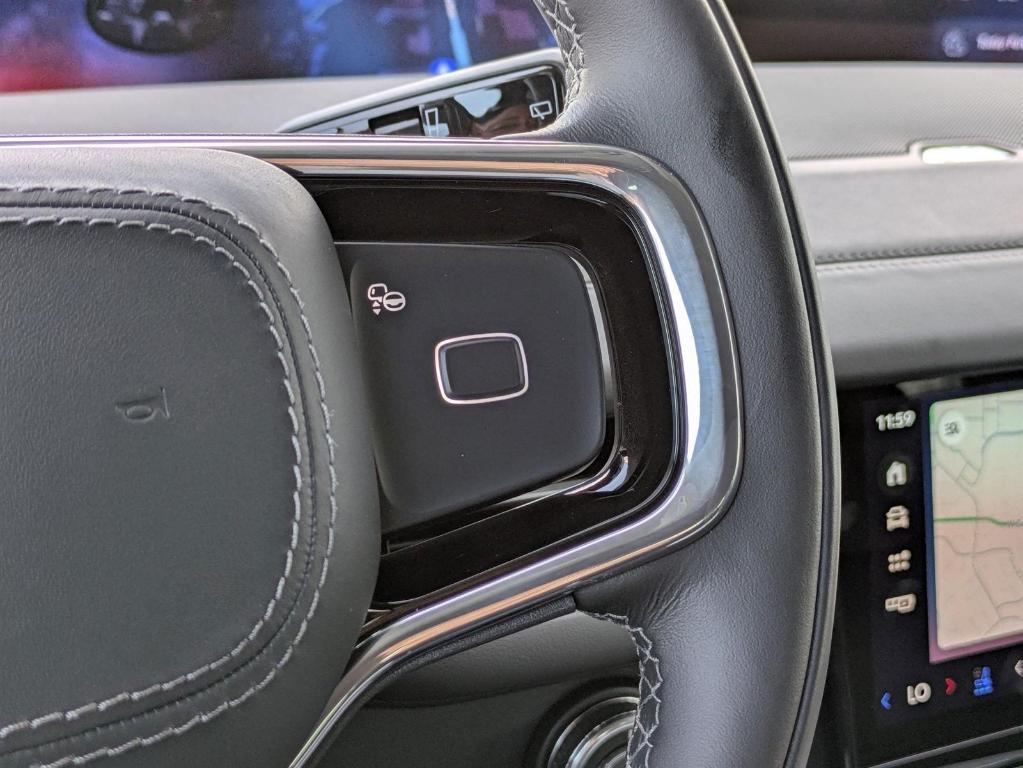 new 2025 Lincoln Navigator car, priced at $96,280