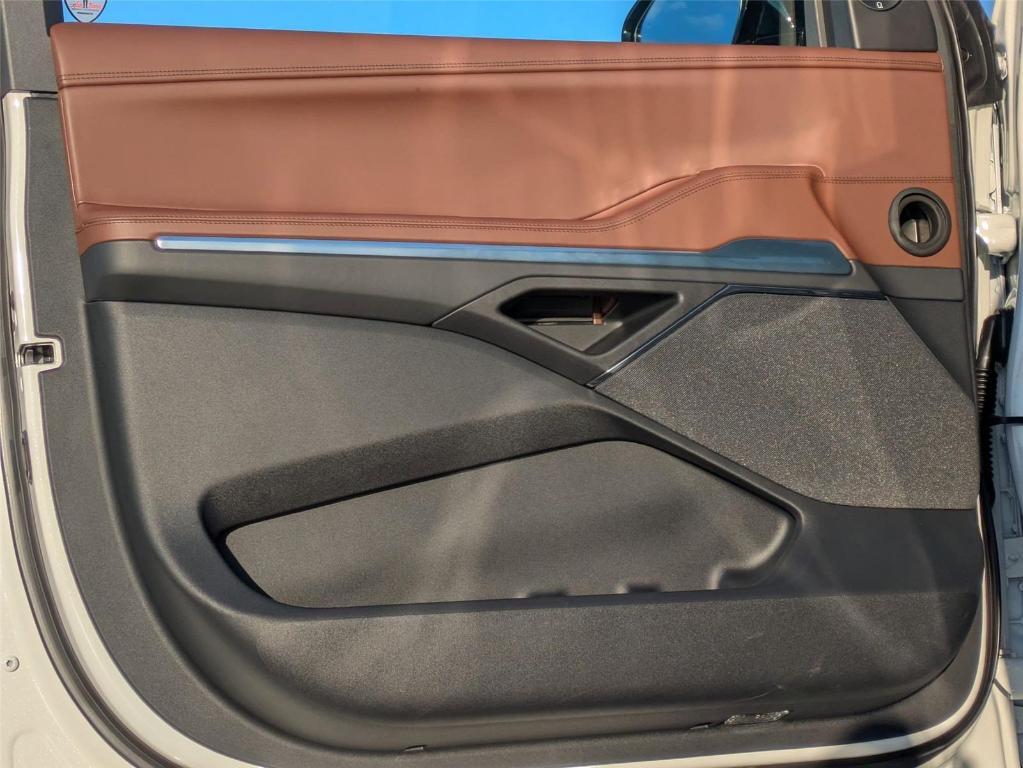 new 2025 Lincoln Navigator L car, priced at $100,493