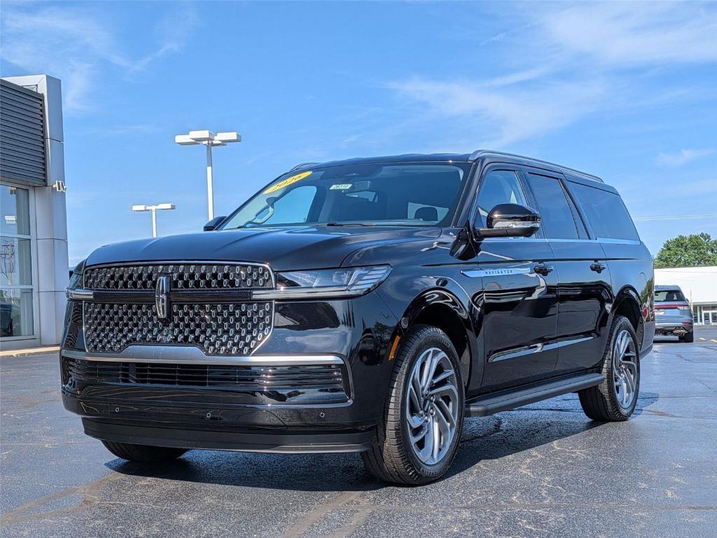 new 2026 Lincoln Navigator car, priced at $92,104