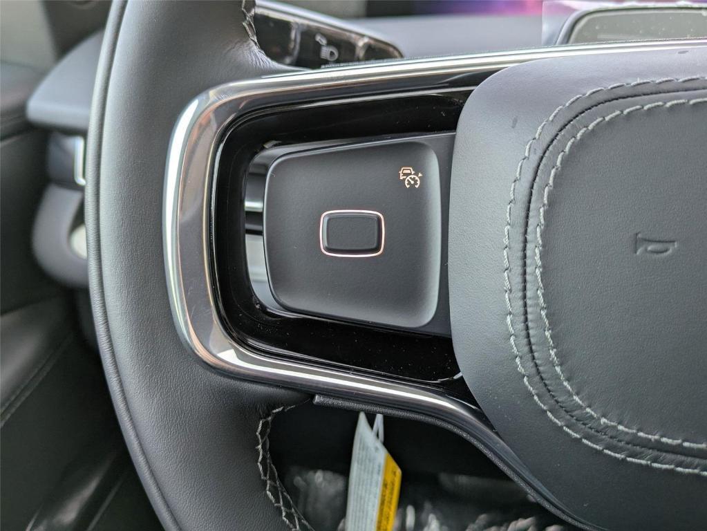 new 2025 Lincoln Navigator car, priced at $96,693