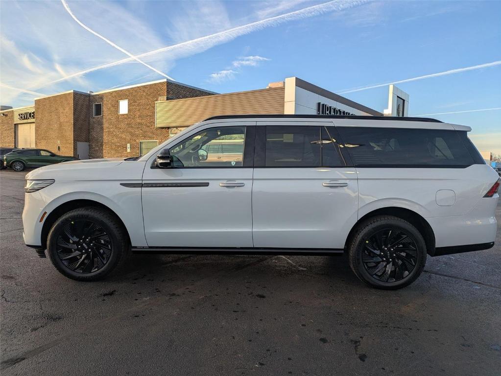 new 2025 Lincoln Navigator L car, priced at $104,853