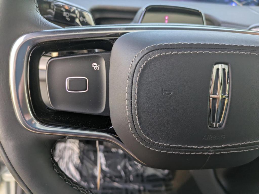 new 2025 Lincoln Navigator L car, priced at $104,853