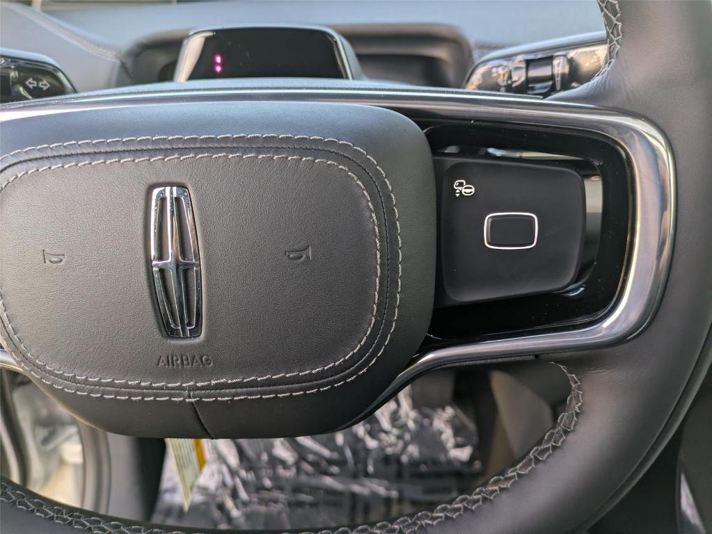 new 2025 Lincoln Navigator L car, priced at $104,853
