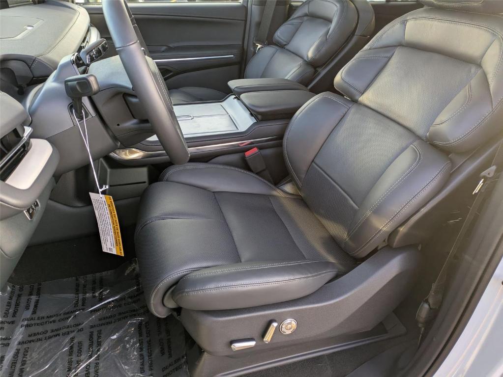 new 2025 Lincoln Navigator L car, priced at $104,853