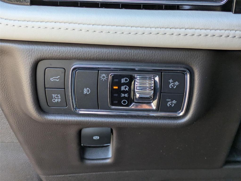 used 2022 Lincoln Nautilus car, priced at $41,898