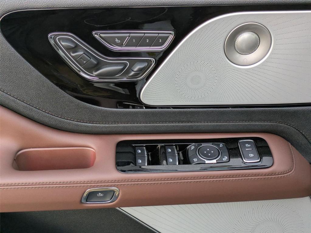 new 2026 Lincoln Aviator car, priced at $75,759