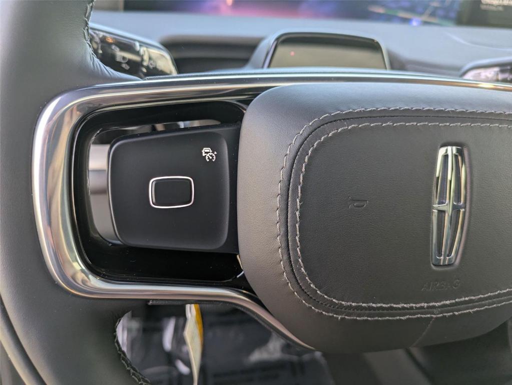 new 2025 Lincoln Navigator L car, priced at $103,853