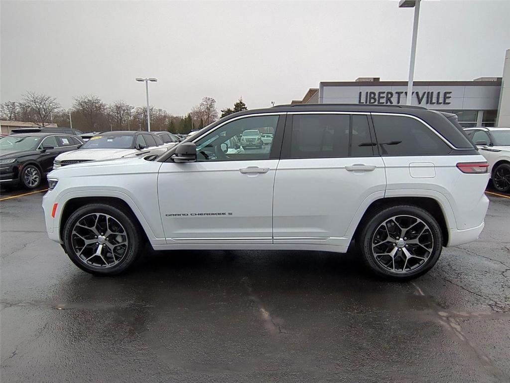 used 2025 Jeep Grand Cherokee car, priced at $52,439
