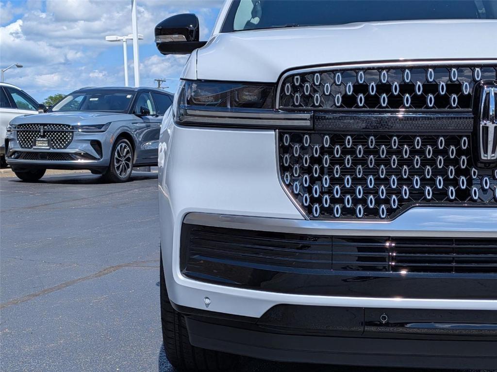 new 2026 Lincoln Navigator L car, priced at $100,691