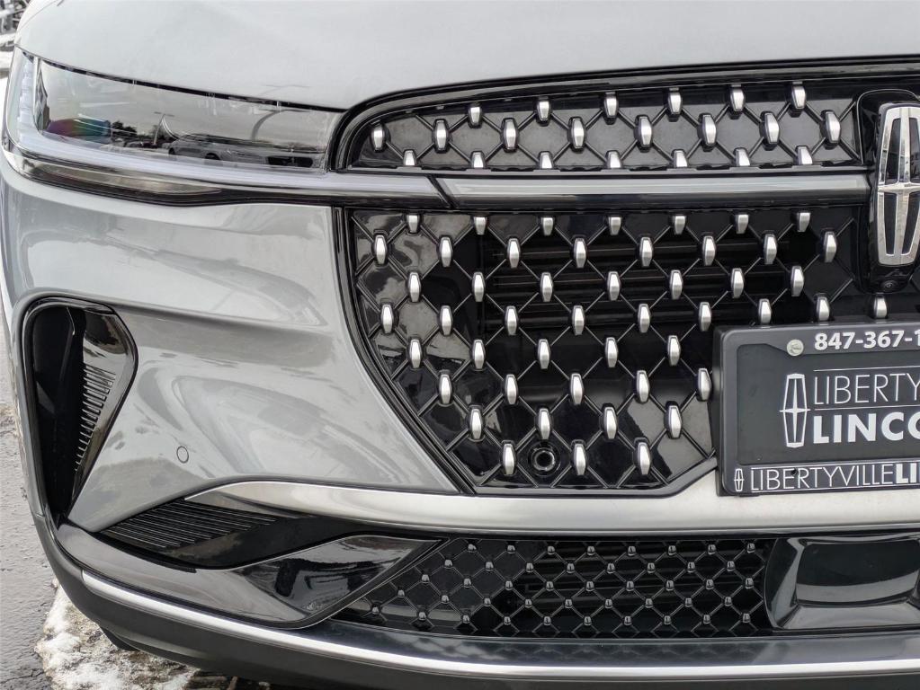 used 2025 Lincoln Nautilus car, priced at $50,495