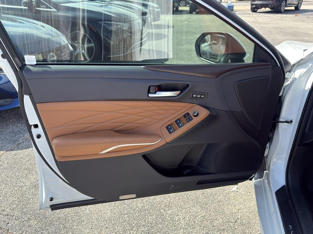 used 2019 Toyota Avalon car, priced at $28,490