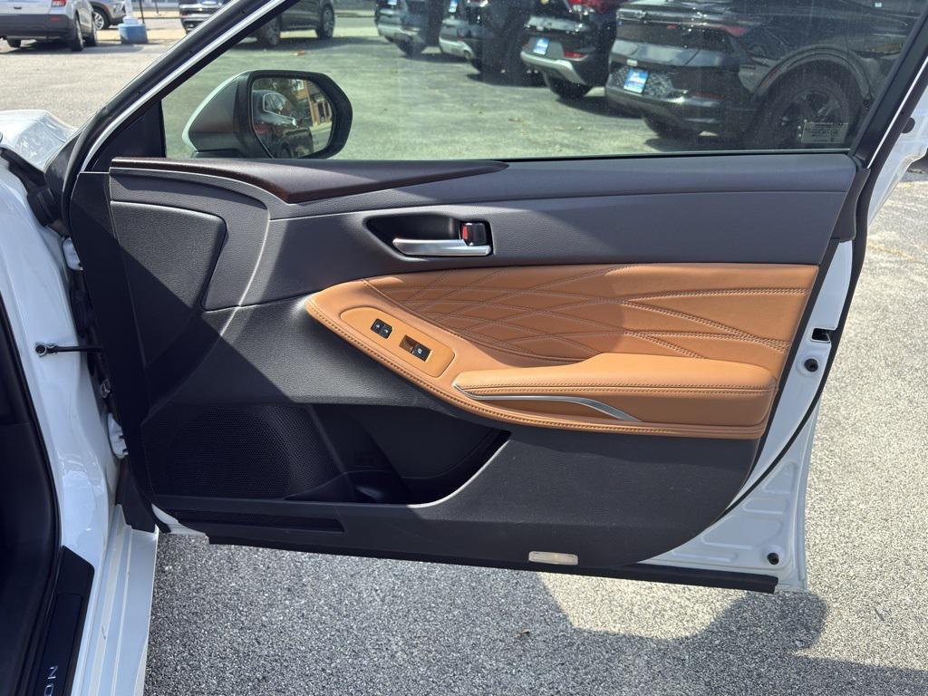 used 2019 Toyota Avalon car, priced at $28,490