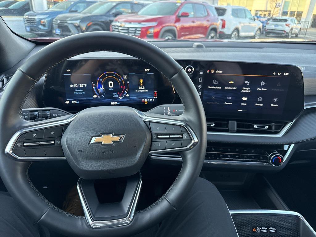 used 2025 Chevrolet Equinox car, priced at $29,990