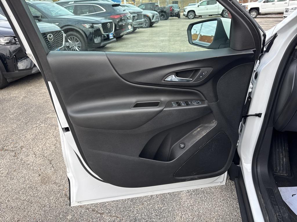used 2024 Chevrolet Equinox car, priced at $21,890