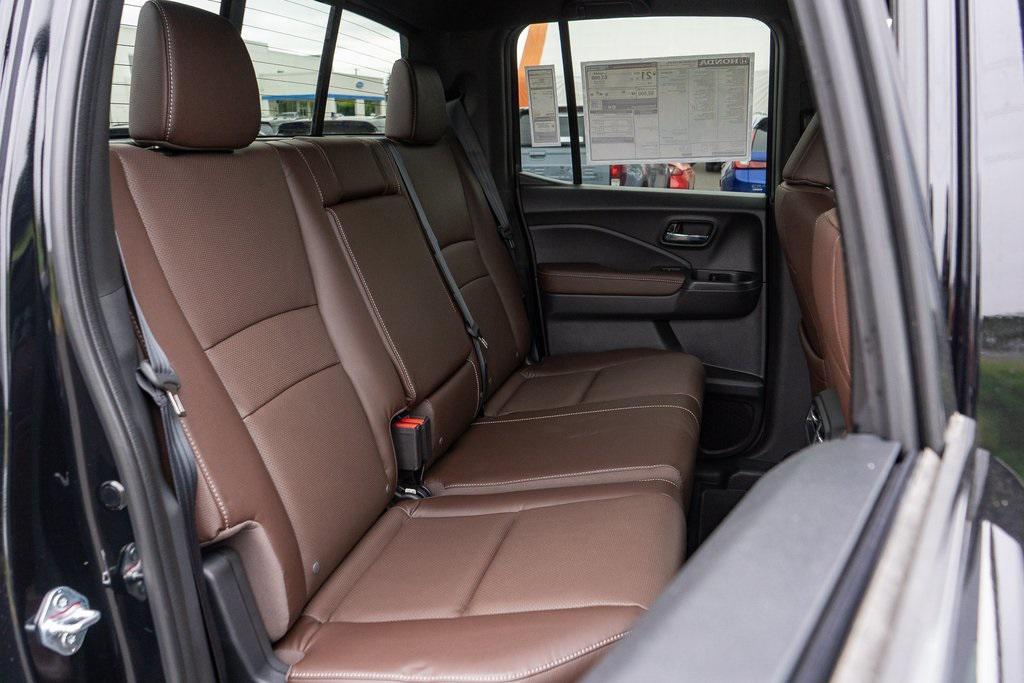 new 2025 Honda Ridgeline car, priced at $43,798