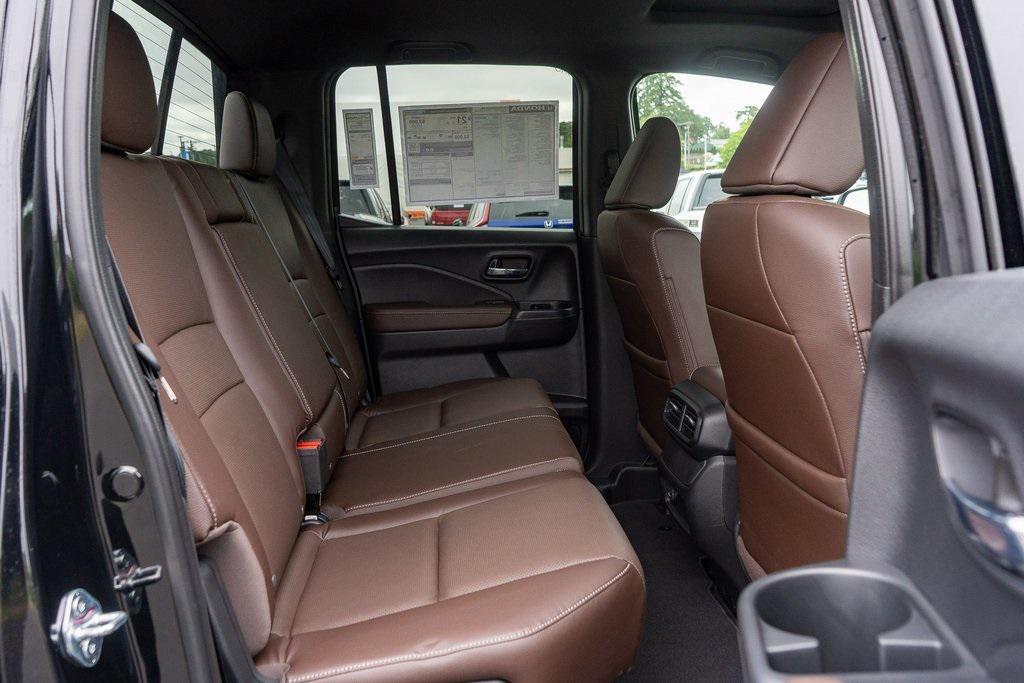 new 2025 Honda Ridgeline car, priced at $43,798