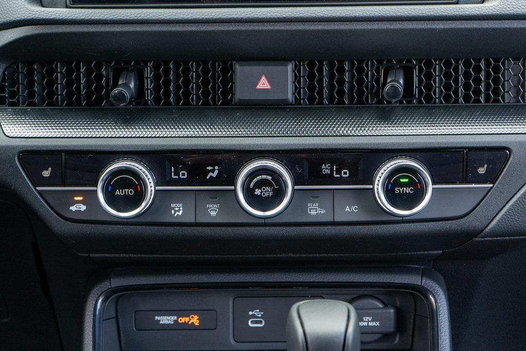 new 2026 Honda CR-V Hybrid car, priced at $41,675