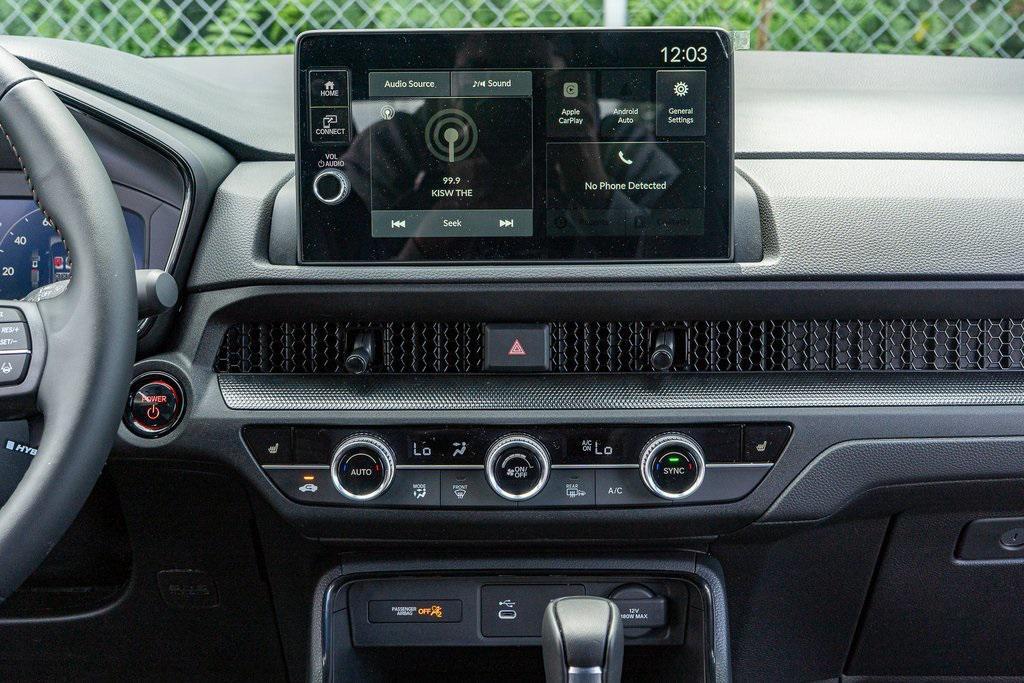 new 2026 Honda CR-V Hybrid car, priced at $41,675