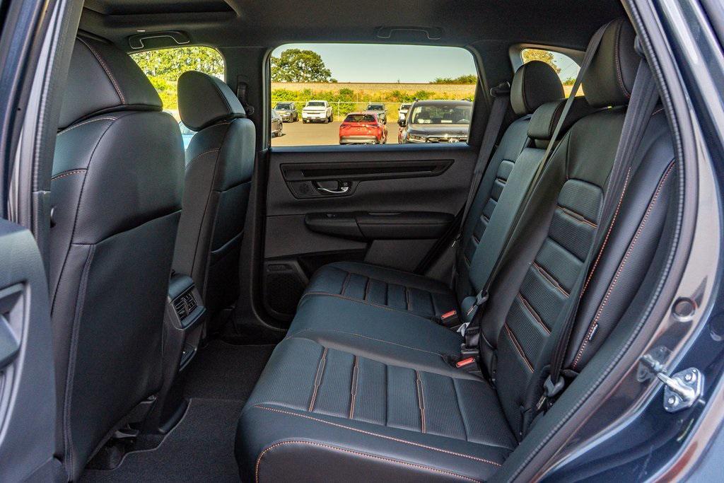 new 2026 Honda CR-V Hybrid car, priced at $41,675