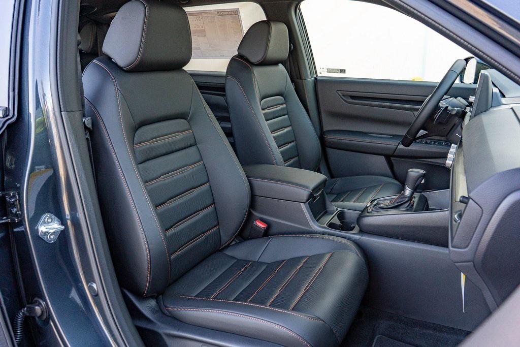 new 2026 Honda CR-V Hybrid car, priced at $41,675