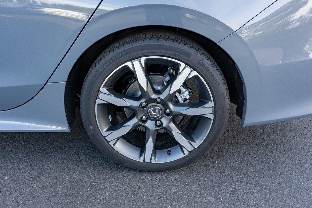 new 2026 Honda Civic Hybrid car, priced at $33,945