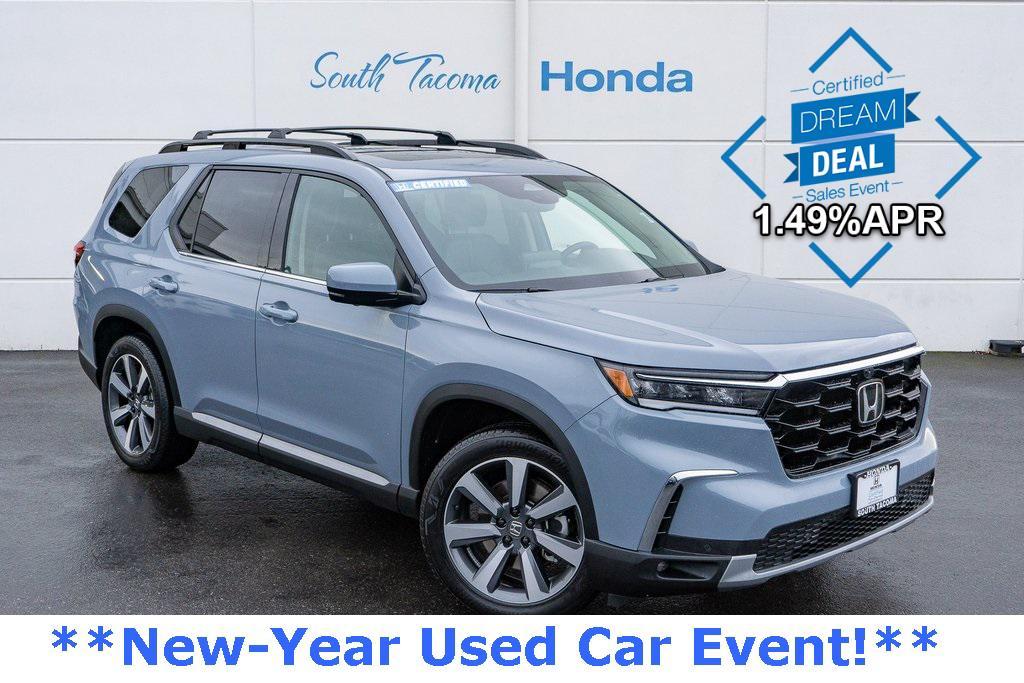 used 2025 Honda Pilot car, priced at $48,999