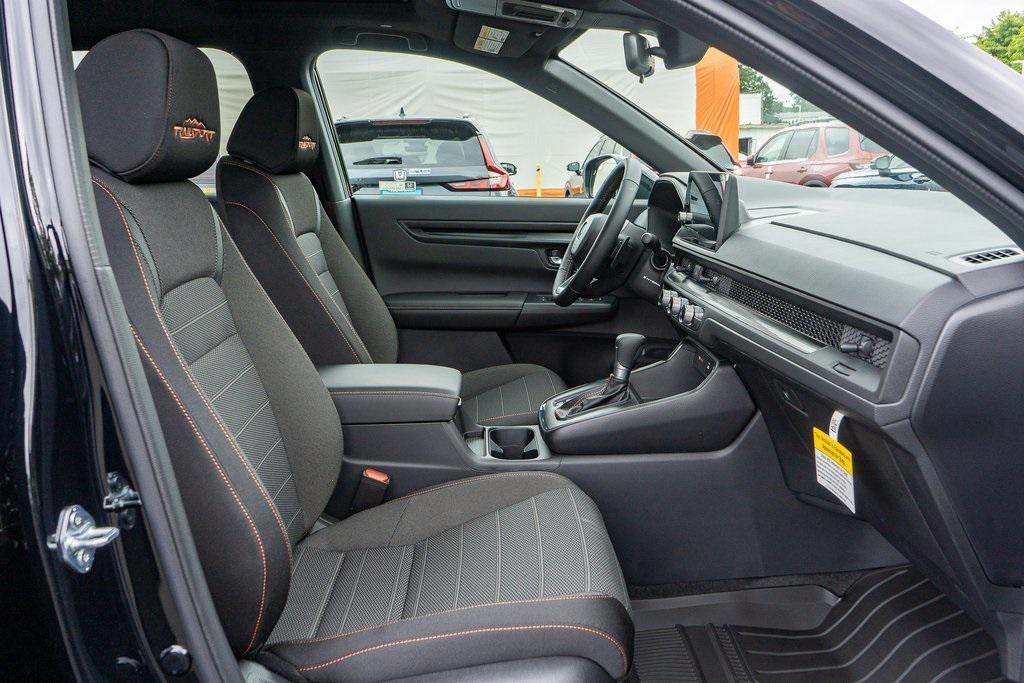 new 2026 Honda CR-V Hybrid car, priced at $38,601