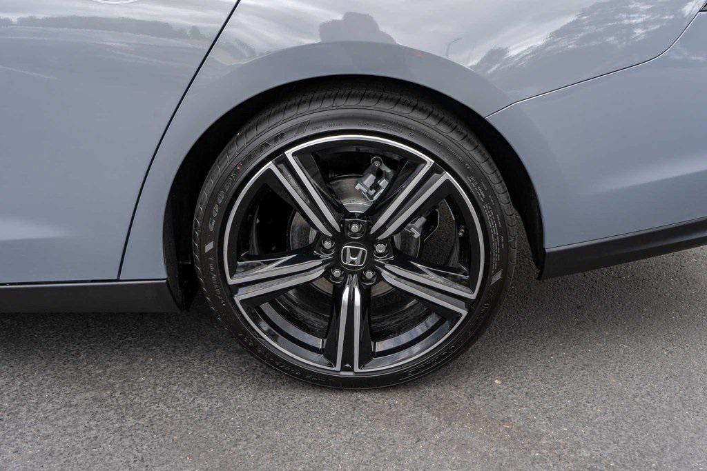 new 2025 Honda Accord Hybrid car, priced at $35,305
