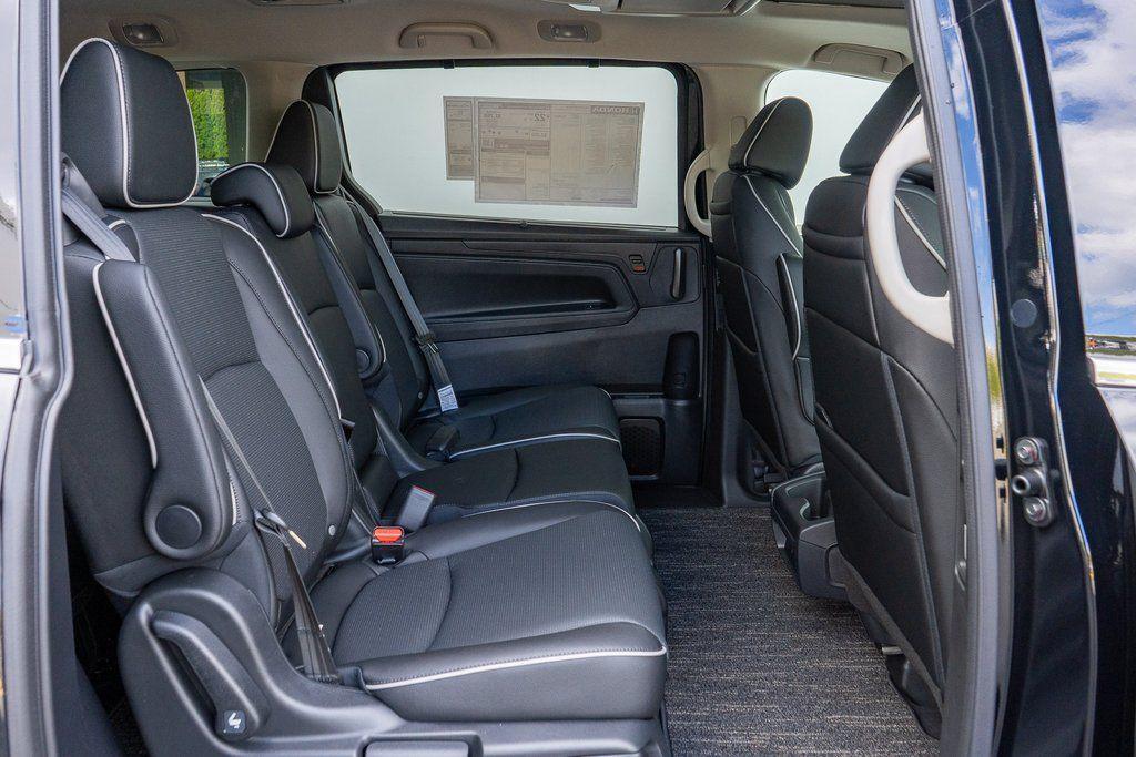 new 2026 Honda Odyssey car, priced at $49,926