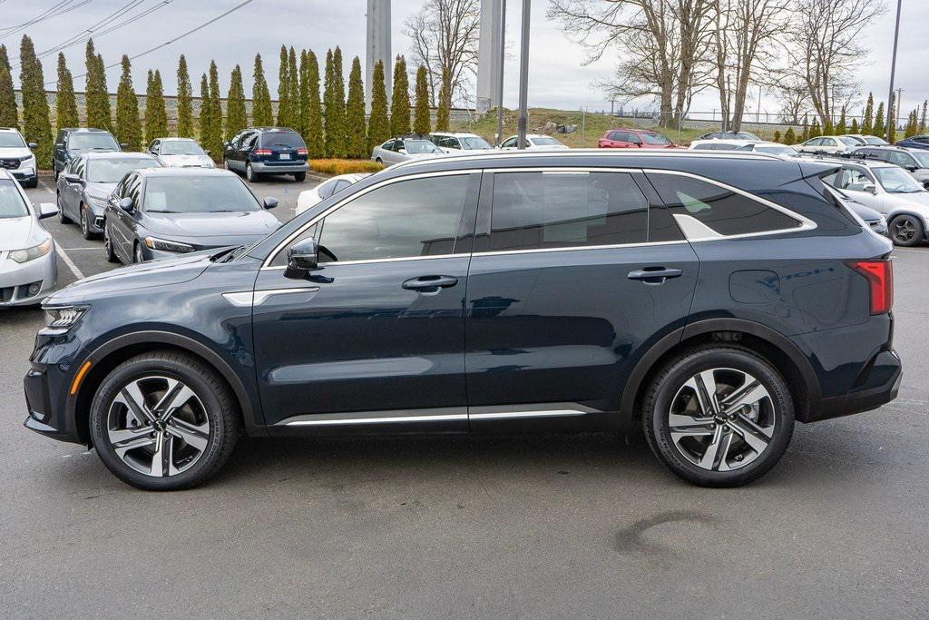used 2023 Kia Sorento Hybrid car, priced at $31,062