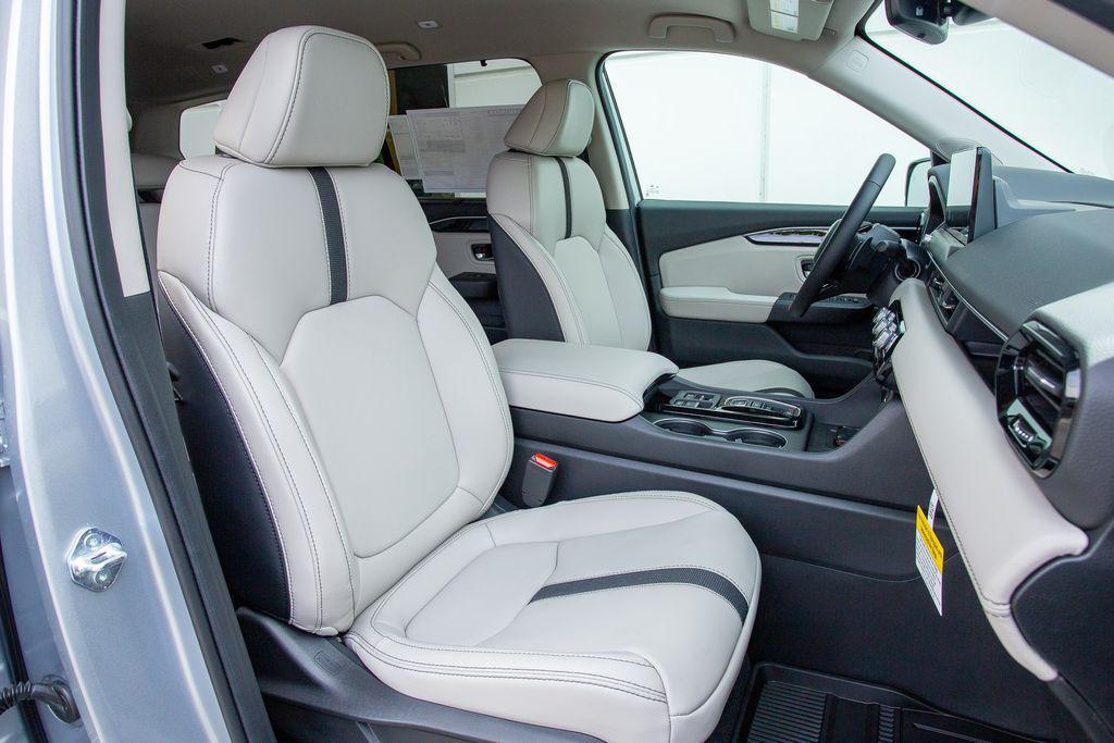 new 2026 Honda Pilot car, priced at $46,590